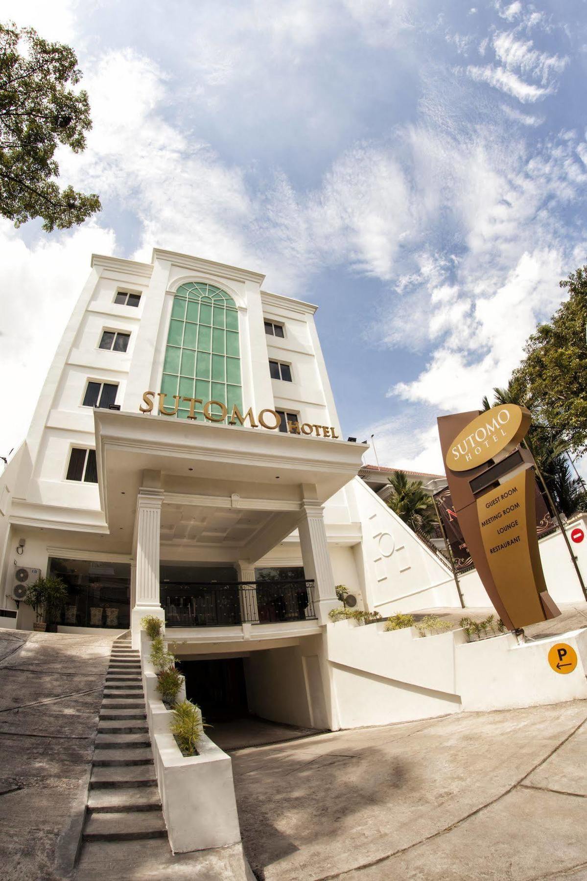 Hotel Sutomo Macasar Exterior foto